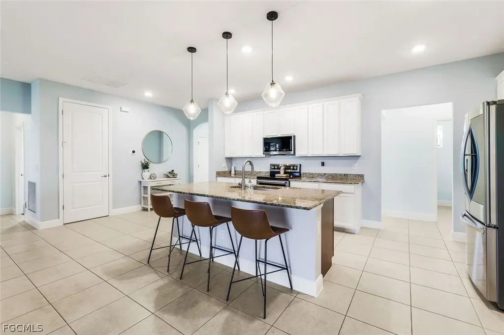 3405 NW 18th Street Cape Coral FL 33993