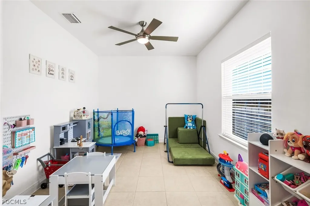3405 NW 18th Street Cape Coral FL 33993