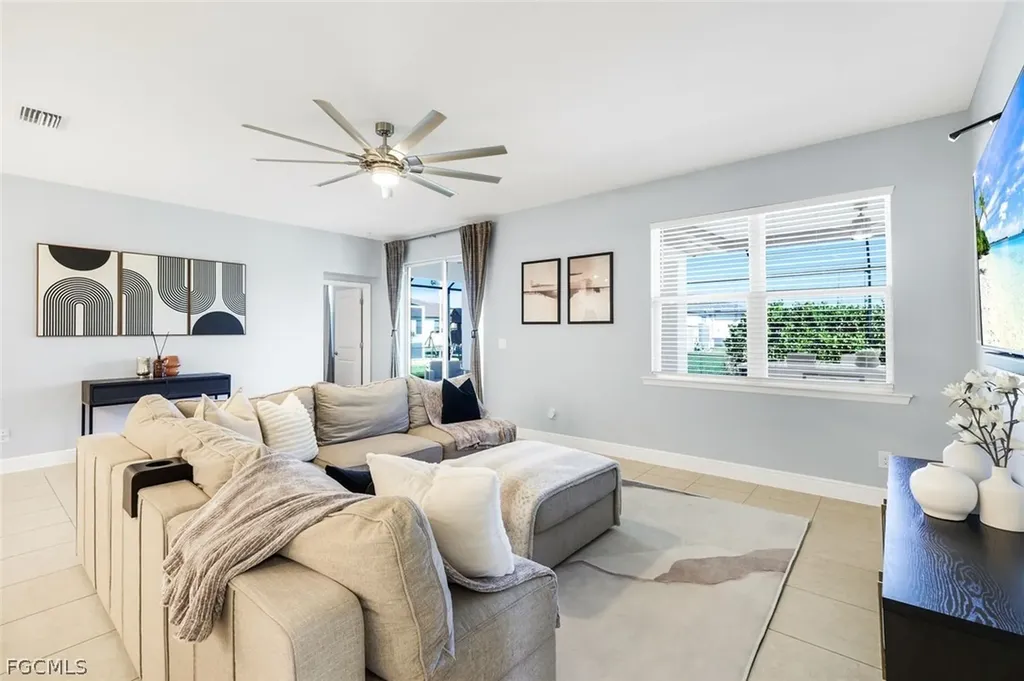 3405 NW 18th Street Cape Coral FL 33993