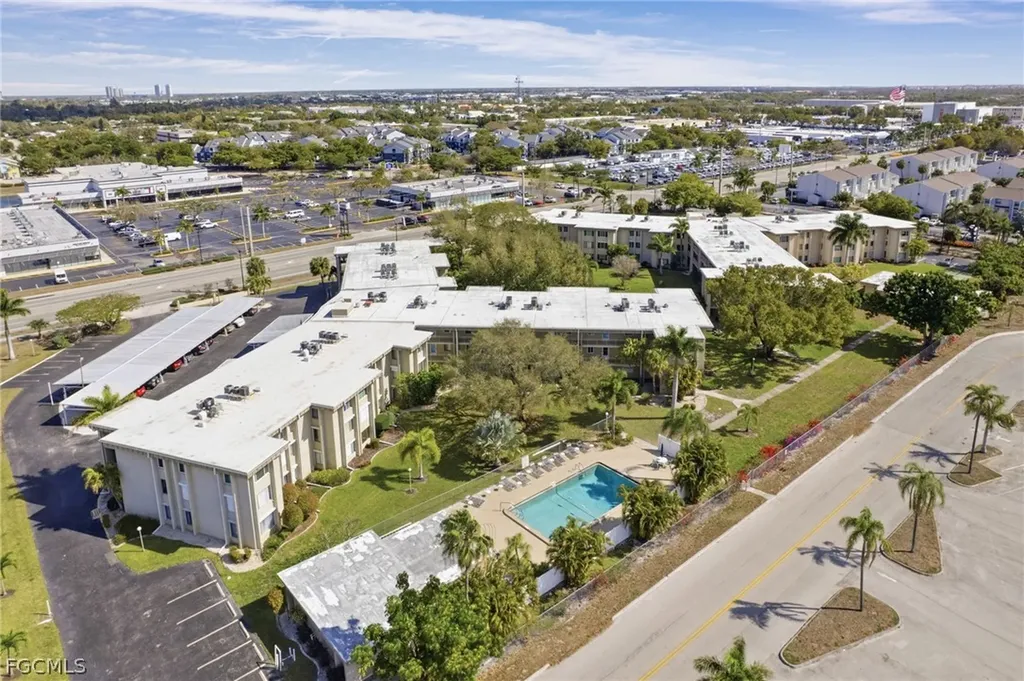 2244 Winkler Avenue Fort Myers FL 33901