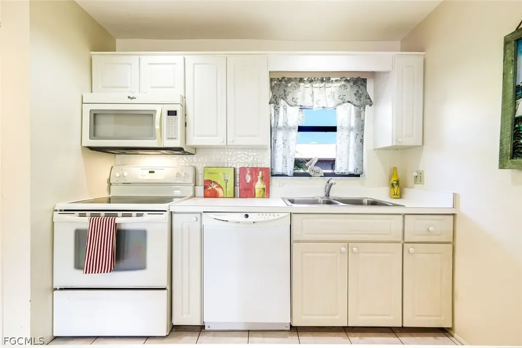 5117 Sea Bell Road Sanibel FL 33957