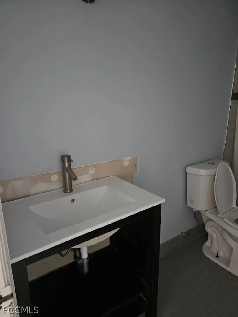 2825 E Cypress Avenue Fort Myers FL 33905