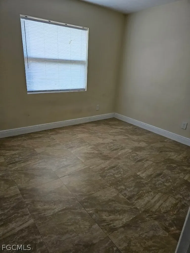 2825 E Cypress Avenue Fort Myers FL 33905