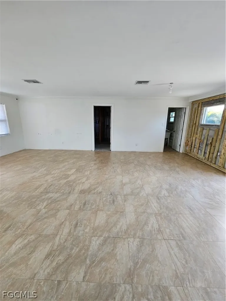 2825 E Cypress Avenue Fort Myers FL 33905