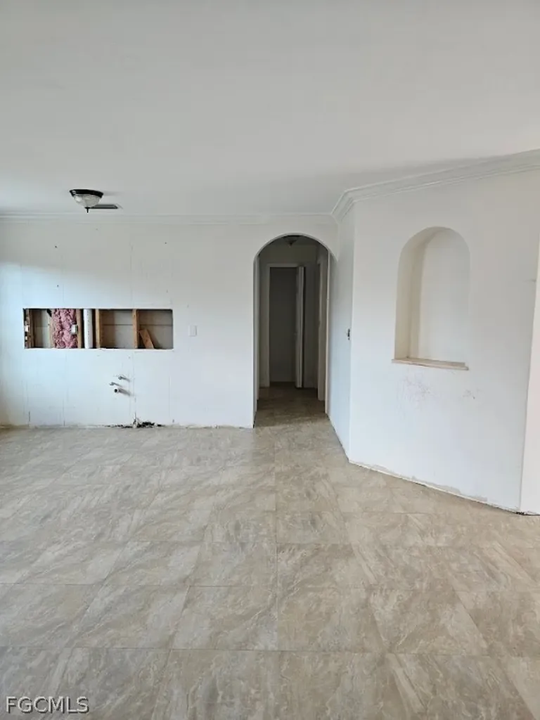 2825 E Cypress Avenue Fort Myers FL 33905