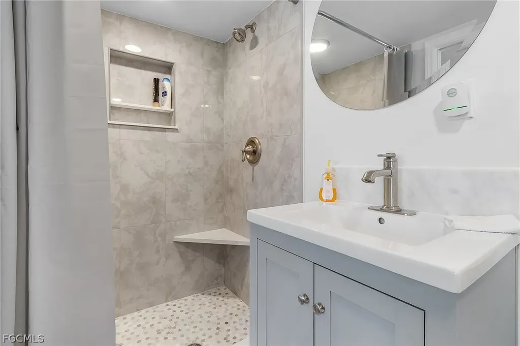 12139 Matlacha Boulevard Matlacha Isles FL 33991