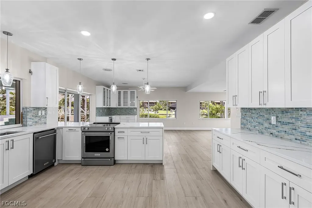 896 Limpet Drive Sanibel FL 33957