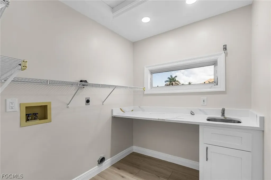 896 Limpet Drive Sanibel FL 33957