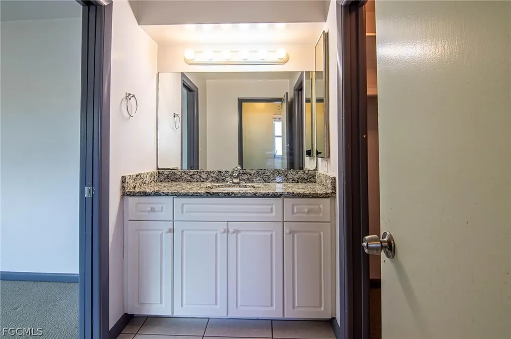 2112 Cornwallis Parkway Cape Coral FL 33904