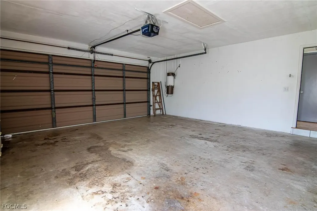 2112 Cornwallis Parkway Cape Coral FL 33904