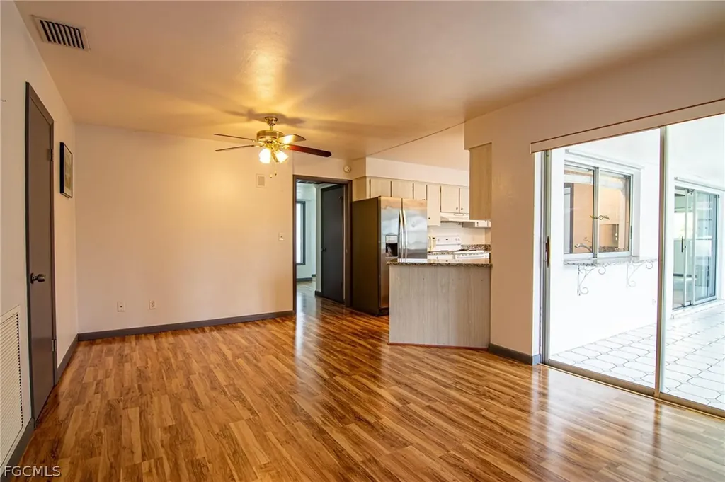 2112 Cornwallis Parkway Cape Coral FL 33904