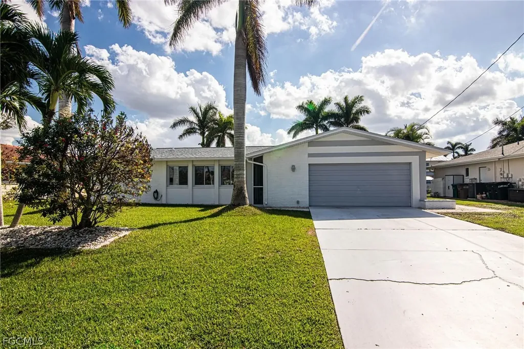 2112 Cornwallis Parkway Cape Coral FL 33904