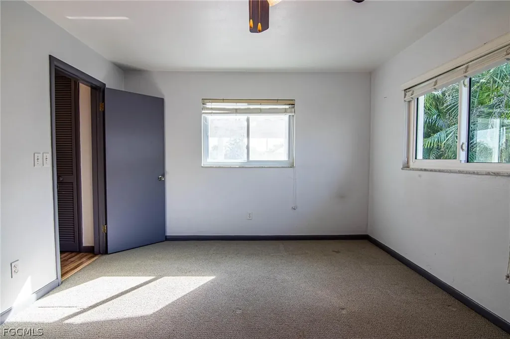 2112 Cornwallis Parkway Cape Coral FL 33904