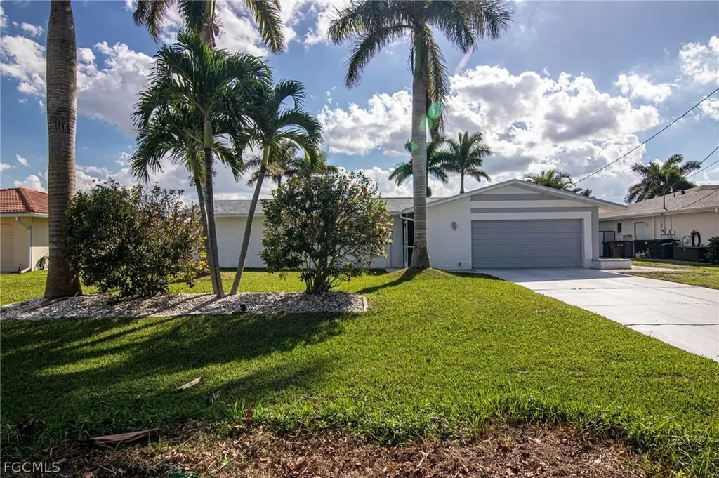 2112 Cornwallis Parkway Cape Coral FL 33904