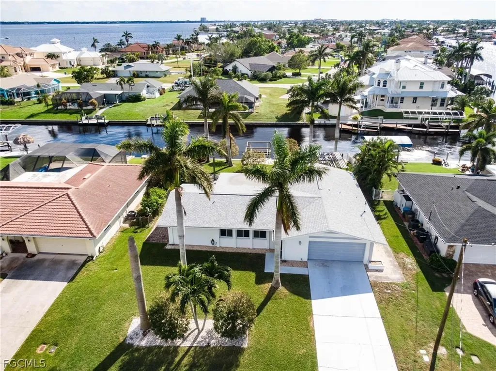 2112 Cornwallis Parkway Cape Coral FL 33904