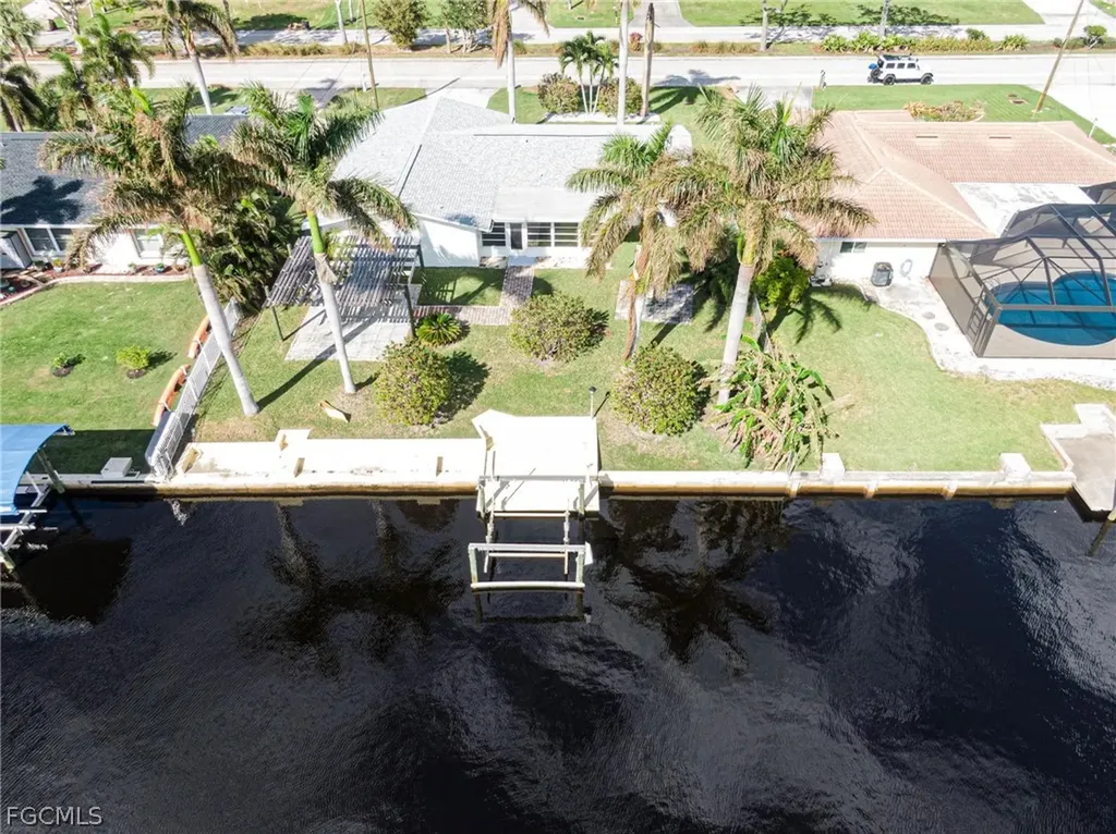 2112 Cornwallis Parkway Cape Coral FL 33904