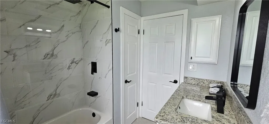 251 SE 46th Street Cape Coral FL 33904
