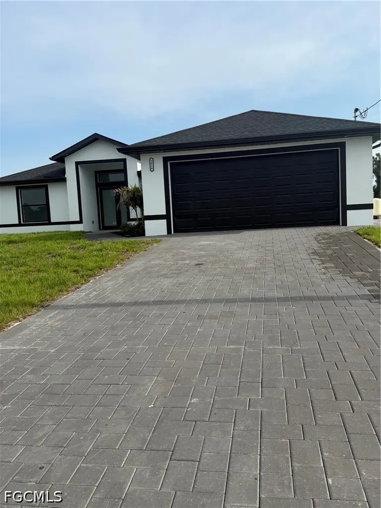 3816 2nd Street SW Lehigh Acres FL 33976