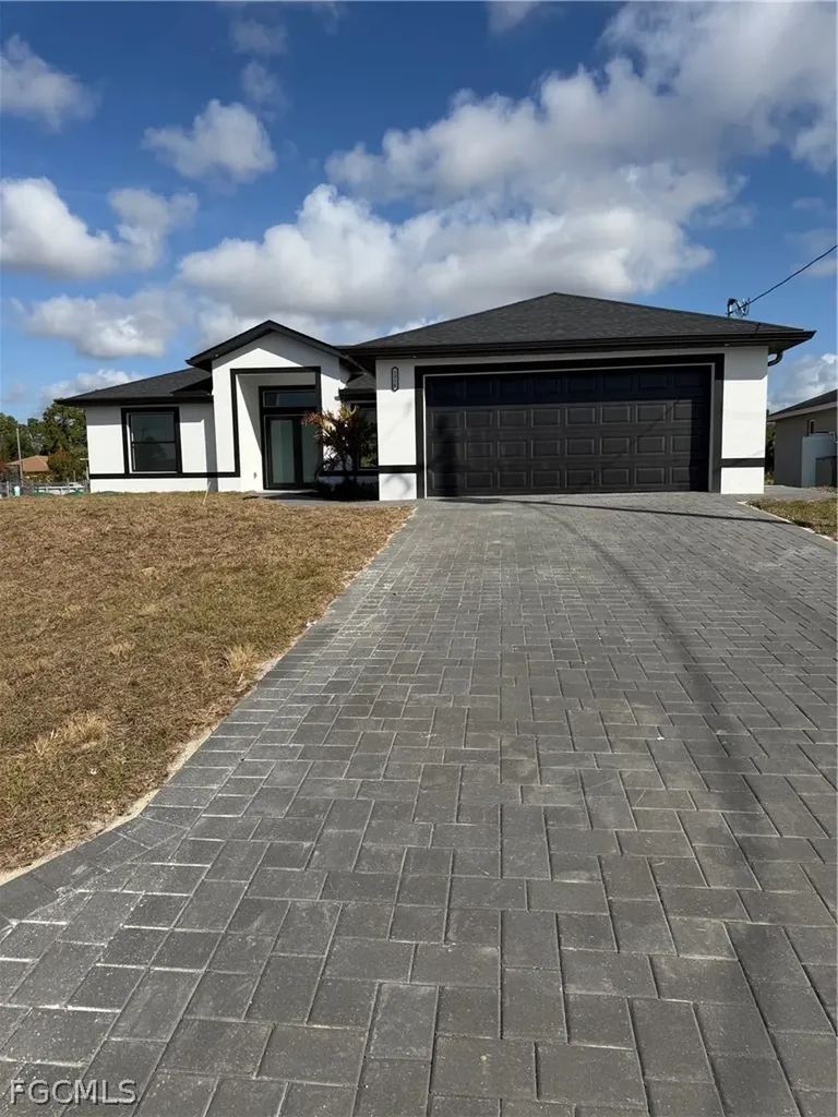 3816 2nd Street SW Lehigh Acres FL 33976