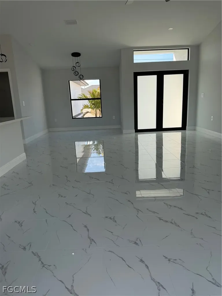 3816 2nd Street SW Lehigh Acres FL 33976