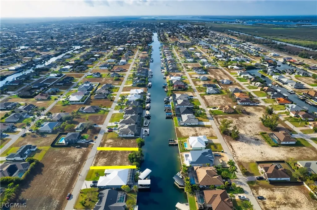 718 NW 37th Place Cape Coral FL 33993