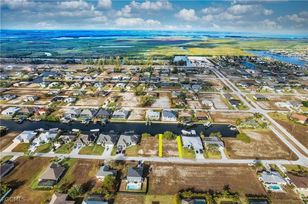 718 NW 37th Place Cape Coral FL 33993