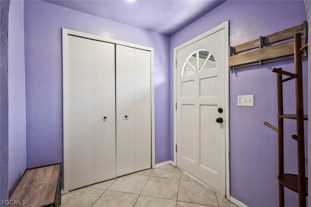 3926 Country Club Boulevard Cape Coral FL 33904