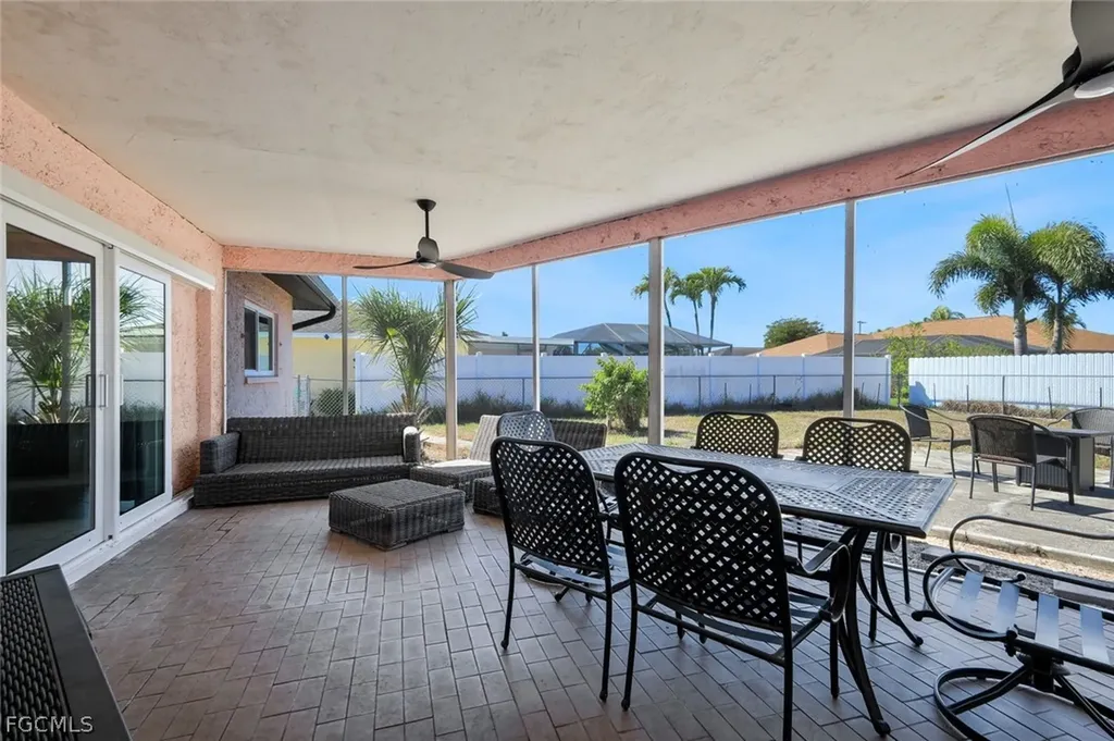 3926 Country Club Boulevard Cape Coral FL 33904