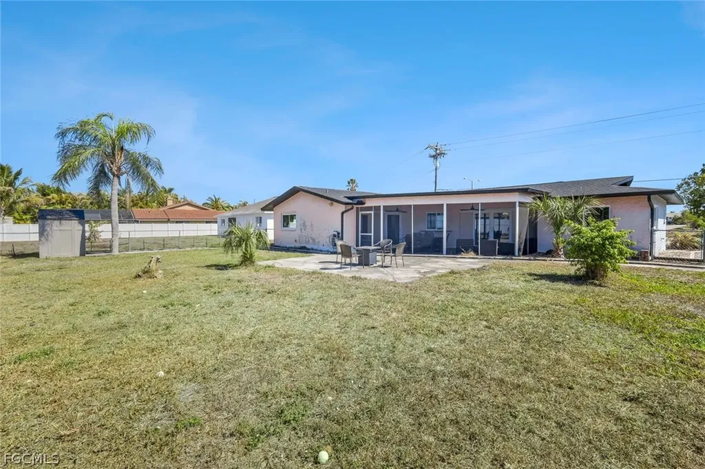 3926 Country Club Boulevard Cape Coral FL 33904