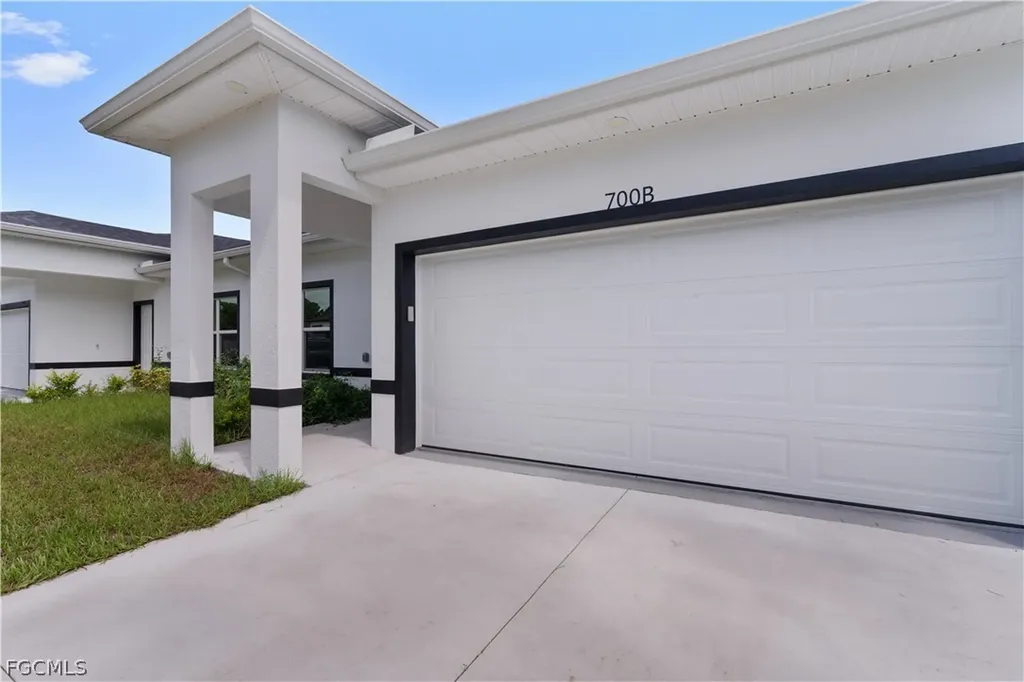 1601 E 7th Street Lehigh Acres FL 33972