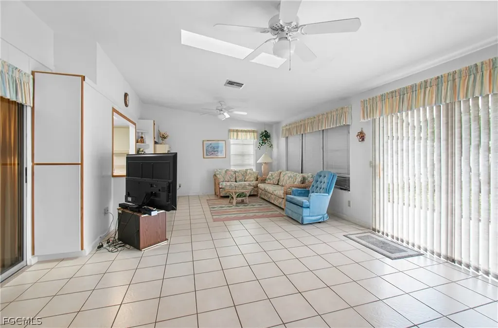 9777 Oakcrest Court Lehigh Acres FL 33936