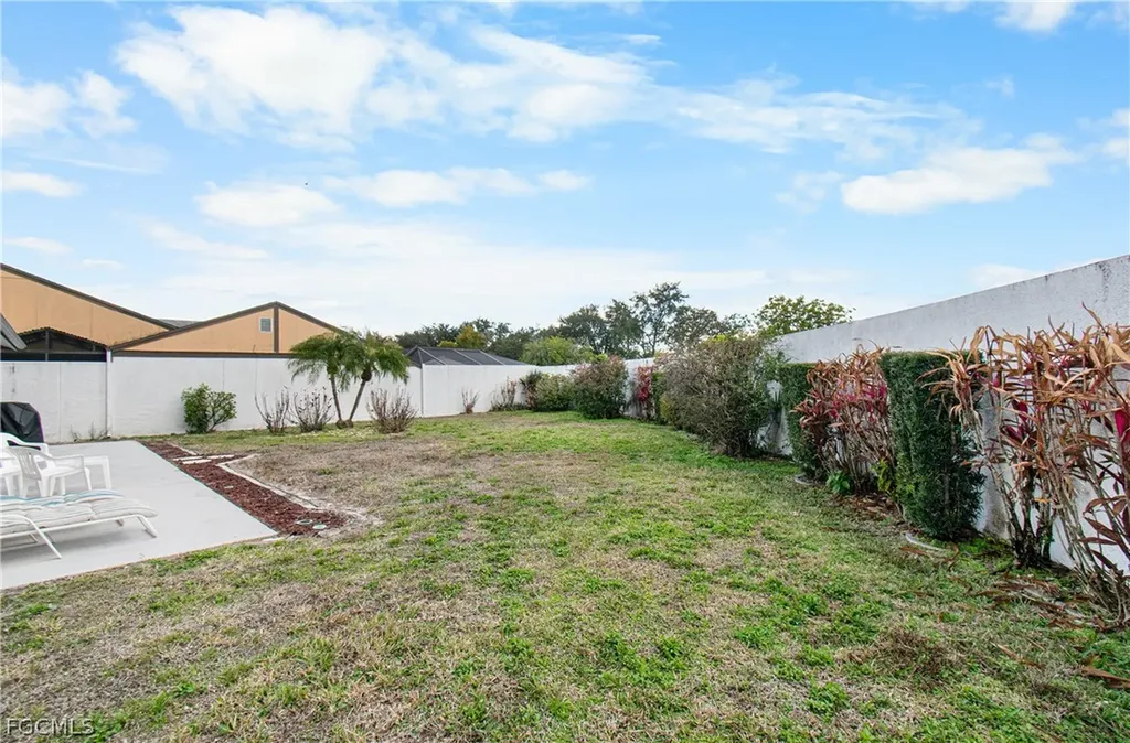 9777 Oakcrest Court Lehigh Acres FL 33936