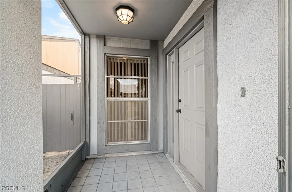 9777 Oakcrest Court Lehigh Acres FL 33936