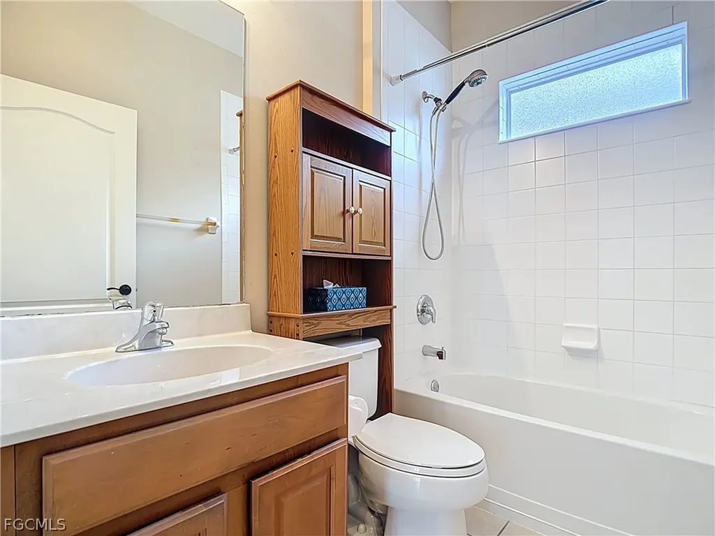 2798 Via Piazza Loop Fort Myers FL 33905