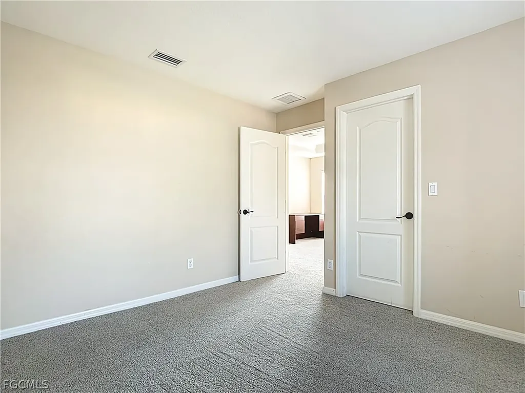 2798 Via Piazza Loop Fort Myers FL 33905