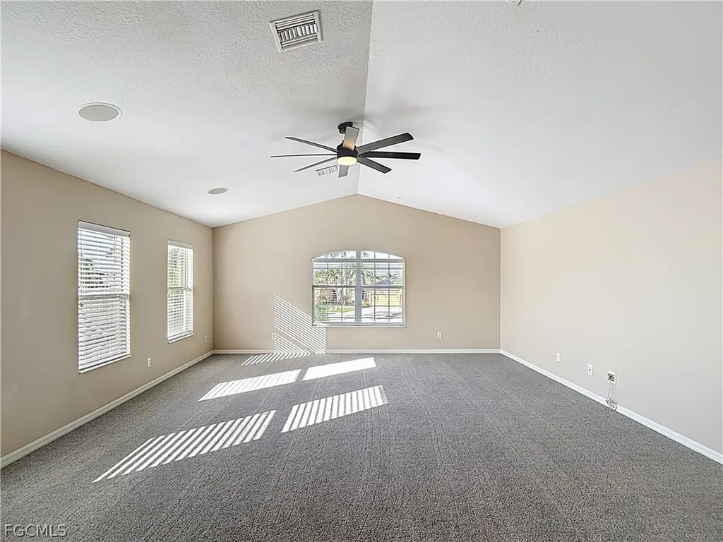 2798 Via Piazza Loop Fort Myers FL 33905
