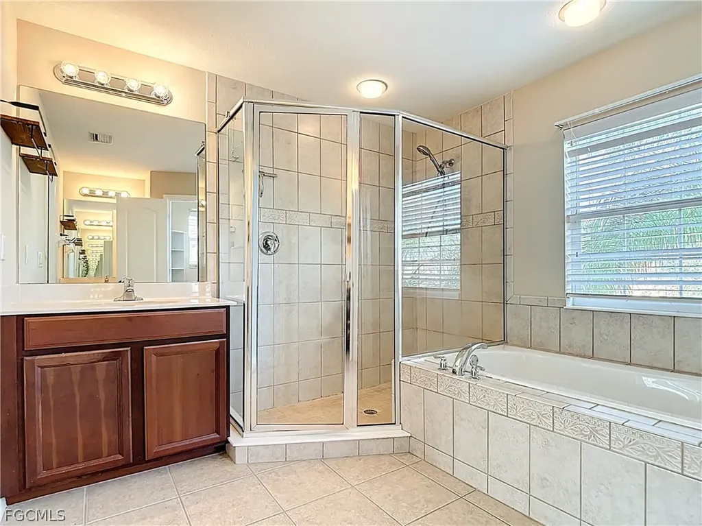 2798 Via Piazza Loop Fort Myers FL 33905