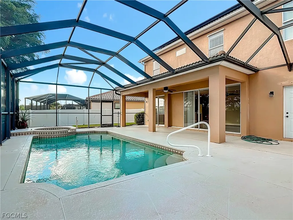 2798 Via Piazza Loop Fort Myers FL 33905