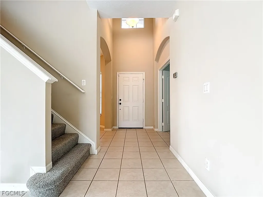 2798 Via Piazza Loop Fort Myers FL 33905