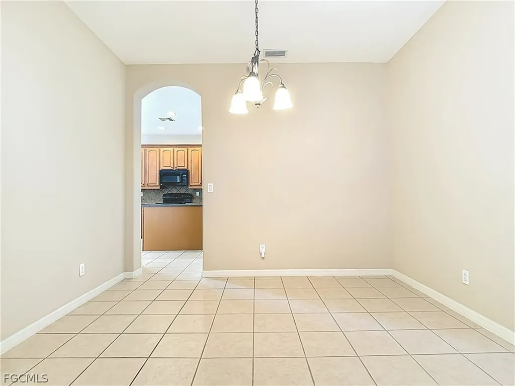 2798 Via Piazza Loop Fort Myers FL 33905