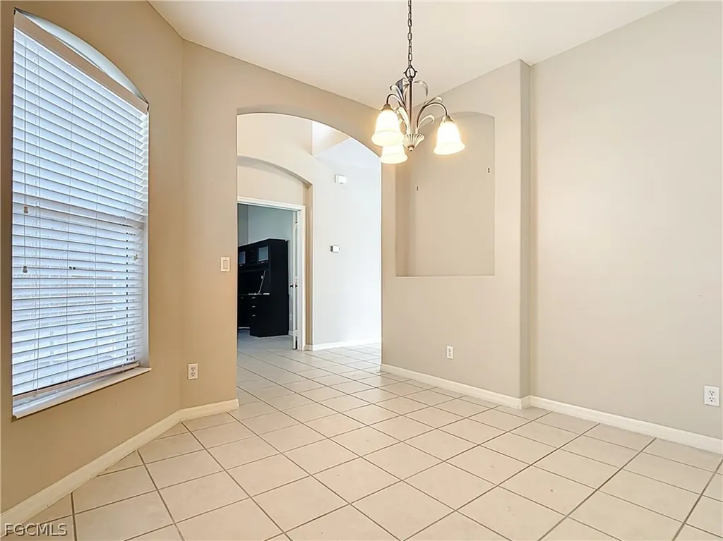 2798 Via Piazza Loop Fort Myers FL 33905