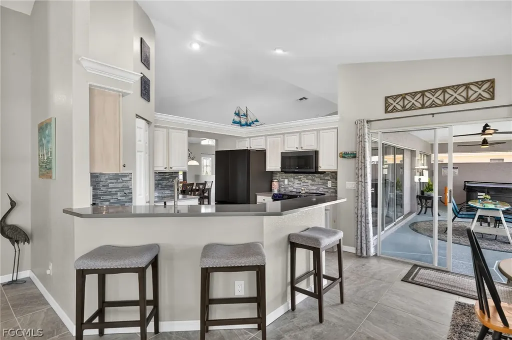 2506 SW 38th Street Cape Coral FL 33914