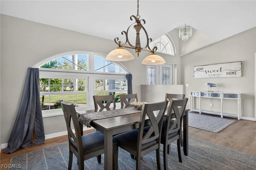 2506 SW 38th Street Cape Coral FL 33914