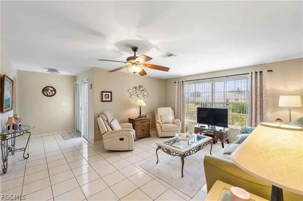 3109 SE 10th Avenue Cape Coral FL 33904