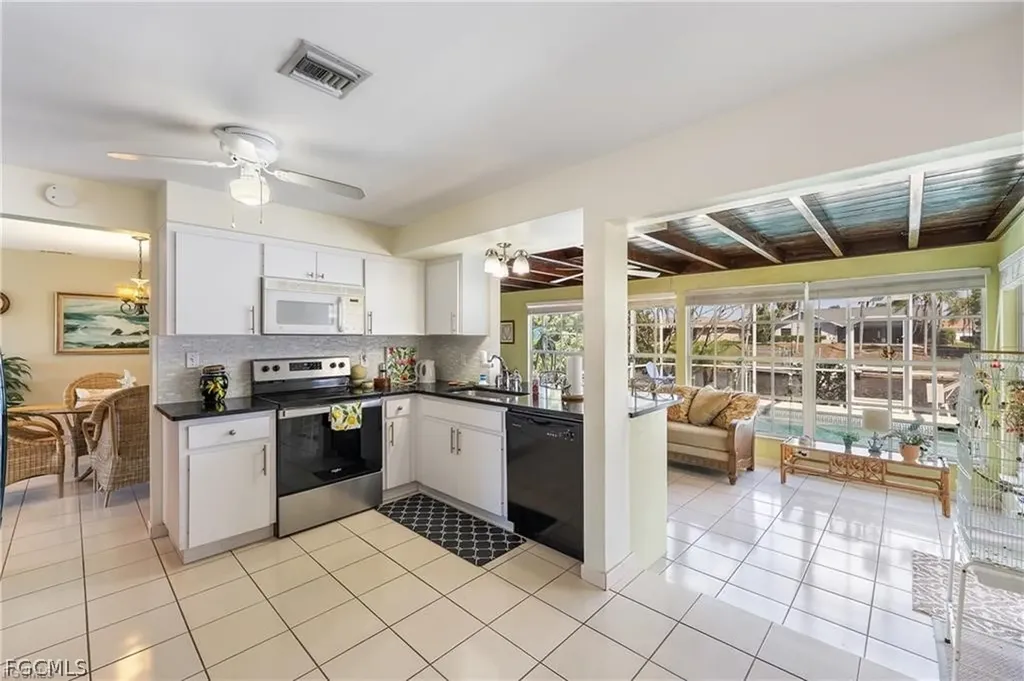 3109 SE 10th Avenue Cape Coral FL 33904