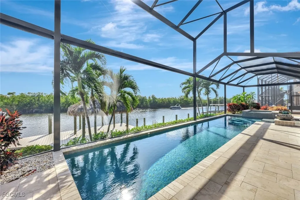 5817 Harbour Circle Cape Coral FL 33914