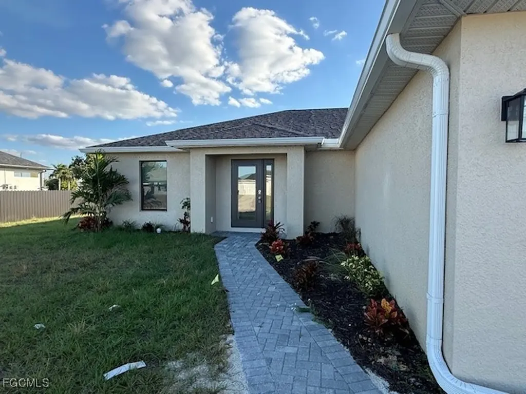 1324 NW 15th Terrace Cape Coral FL 33993