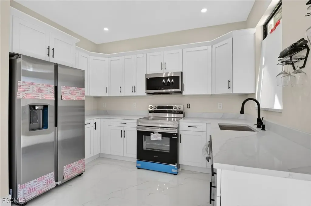3207 40th Street W Lehigh Acres FL 33971