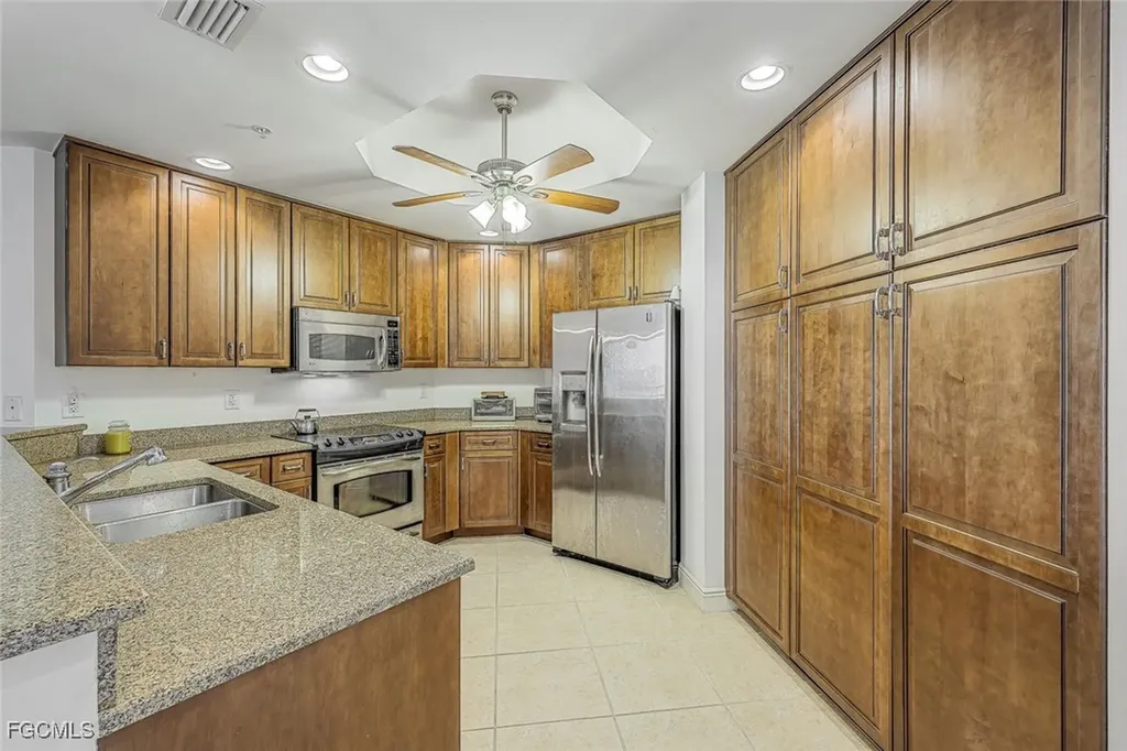 5781 Cape Harbour Drive Cape Coral FL 33914