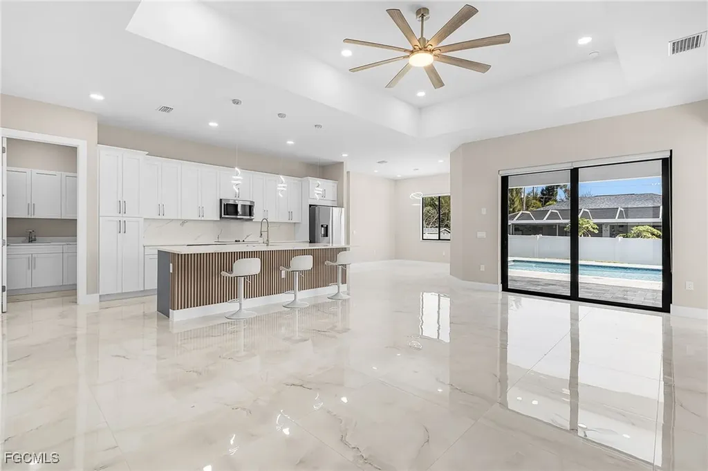 1115 NW 25th Avenue Cape Coral FL 33993